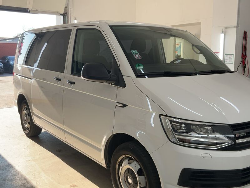 Volkswagen T6 Multivan 2.0 TDI Trendline 4Motion 2019 – снимка 12