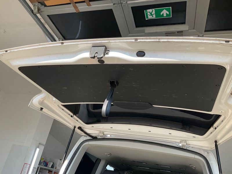 Volkswagen T6 Multivan 2.0 TDI Trendline 4Motion 2019 – снимка 30