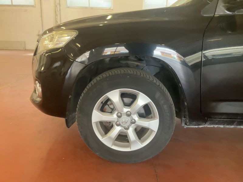 Toyota RAV 4 2.2 D-4D Crossover Exclusive 2011 – снимка 3