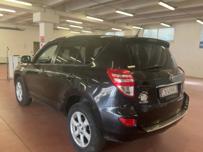 Toyota RAV 4 2.2 D-4D Crossover Exclusive 2011 – снимка 6