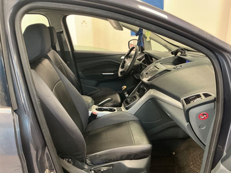 Ford Grand C-Max 1.6 TDCi Titanium 2011 – снимка 3