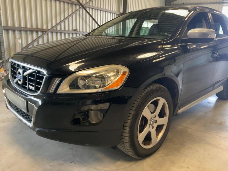 Volvo XC60 2.4 D5 R-Design AWD 2011 – снимка 2