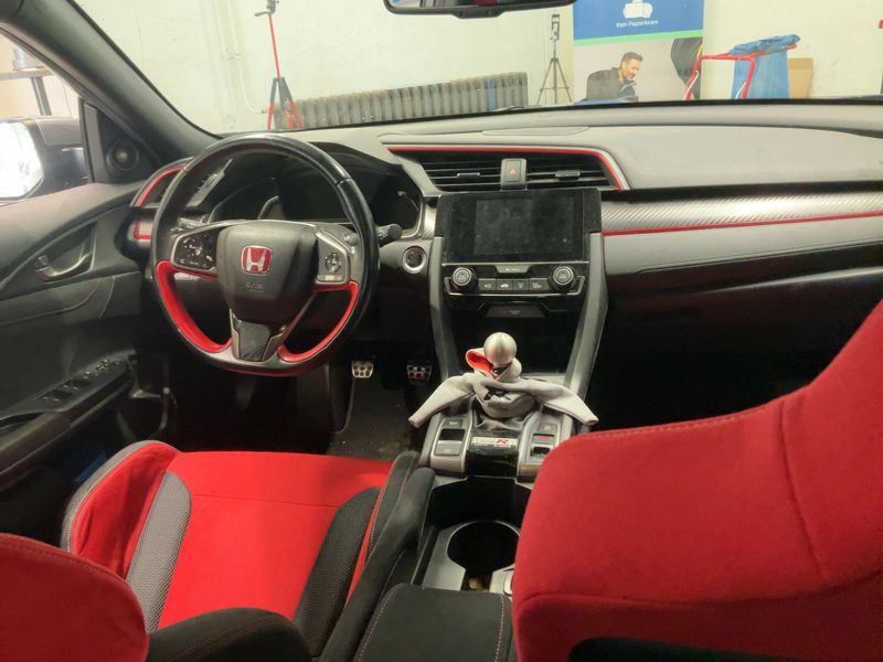 Honda Civic 2.0 VTEC Type-R GT 2019 – снимка 17