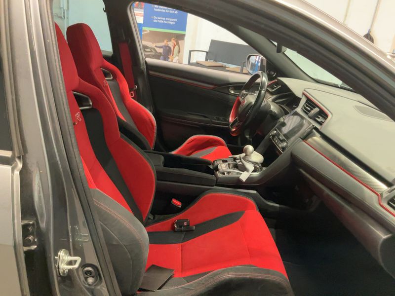 Honda Civic 2.0 VTEC Type-R GT 2019 – снимка 16