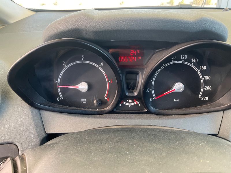Ford Fiesta 1.6 TDCi Trend 2009 – снимка 18