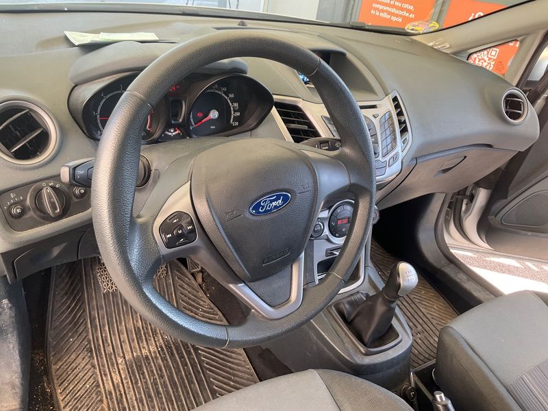 Ford Fiesta 1.6 TDCi Trend 2009 – снимка 17