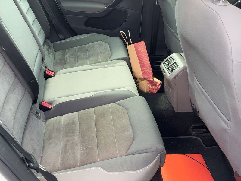 Volkswagen Golf VII 2.0 TDI Carat BlueMotion Tech 2015 – снимка 19