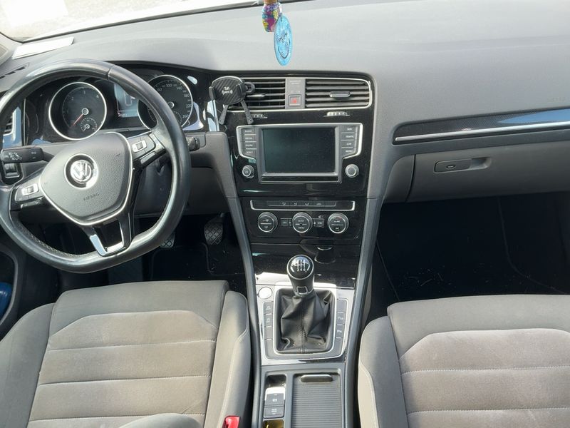 Volkswagen Golf VII 2.0 TDI Carat BlueMotion Tech 2015 – снимка 17