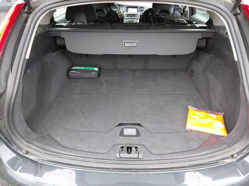 Volvo V60 2.0 D3 Edition 2013 – снимка 9