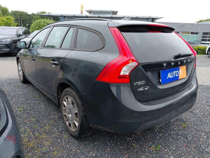 Volvo V60 2.0 D3 Edition 2013 – снимка 3