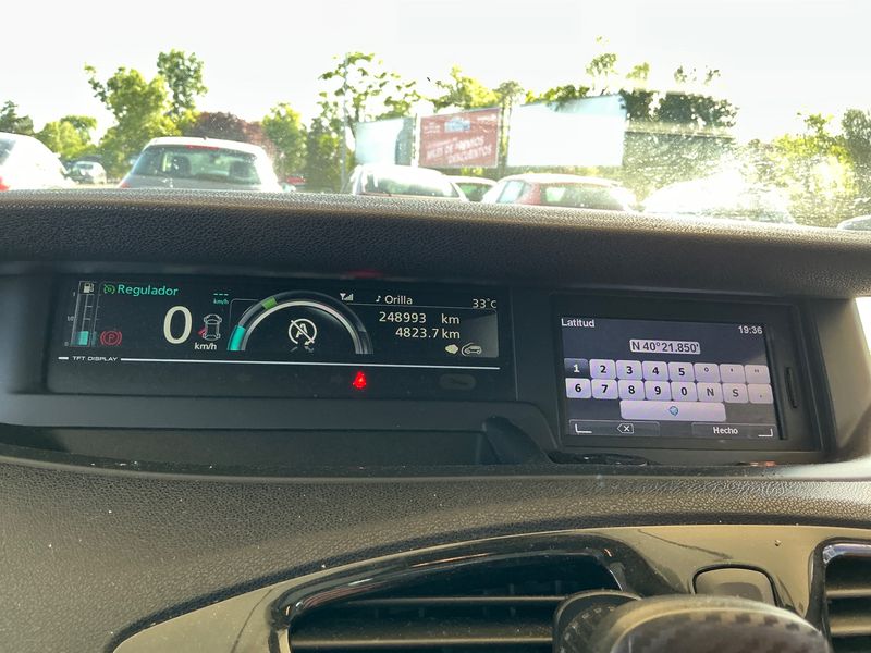 Renault Grand Scenic 1.6 dCi Dynamique 2013 – снимка 4