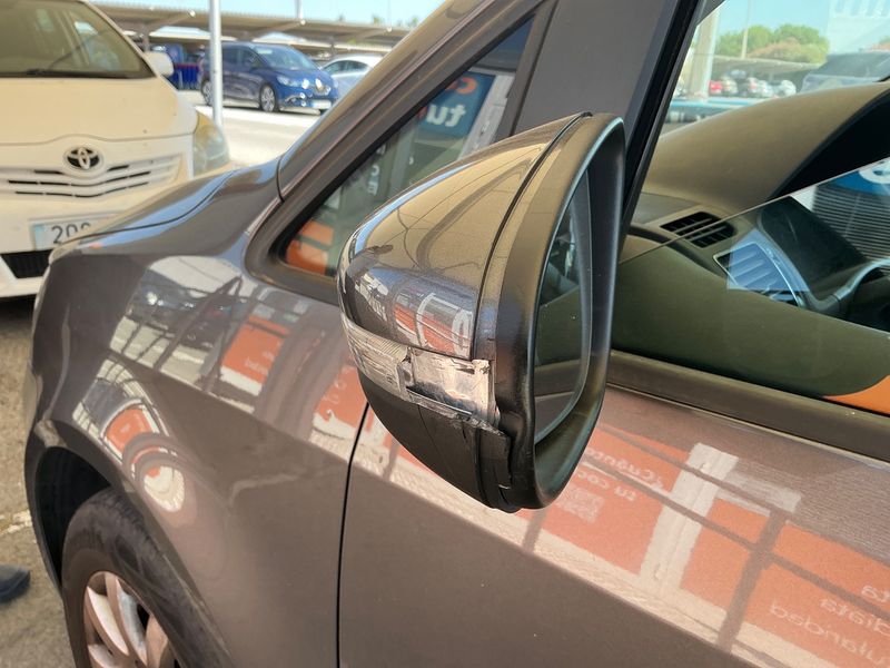 Volkswagen Touran 1.6 TDI Edition 2014 – снимка 26