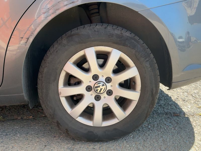 Volkswagen Touran 1.6 TDI Edition 2014 – снимка 18