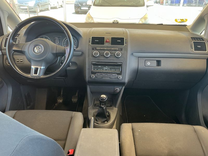 Volkswagen Touran 1.6 TDI Edition 2014 – снимка 17