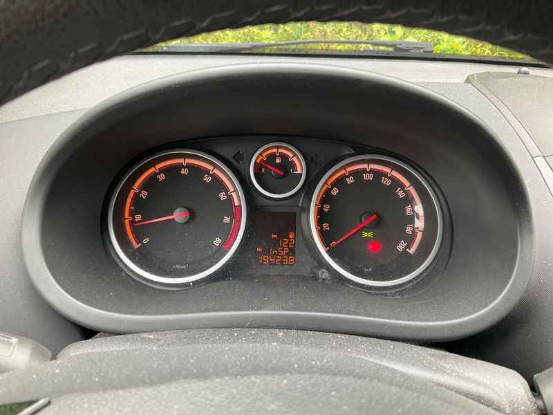 Opel Corsa 1.2 Innovation "110 Jahre" 2009 – снимка 4