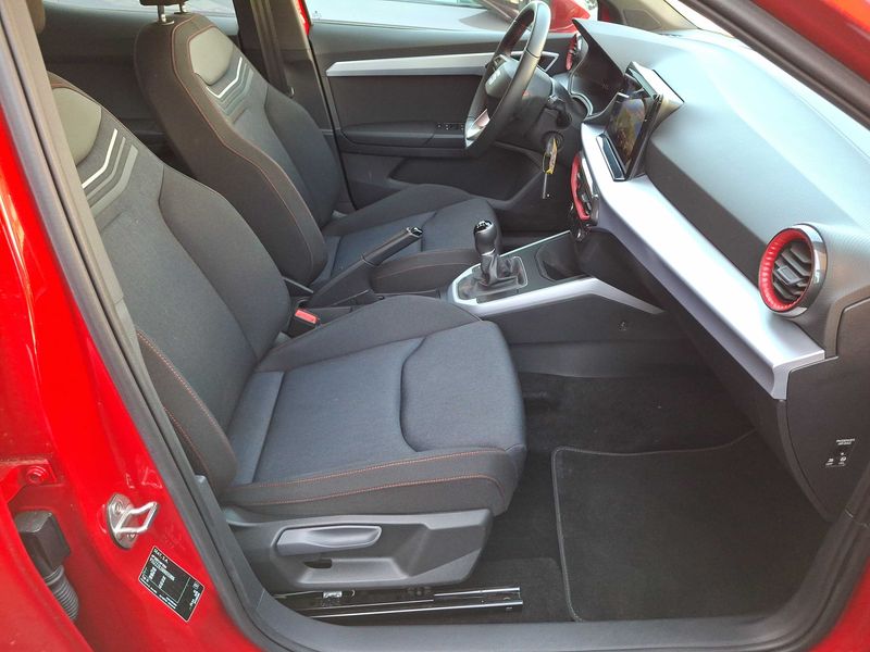 Seat Arona 1.0 TSI FR 2024 – снимка 10