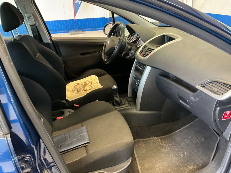 Peugeot 207 1.4 VTi Premium 2008 – снимка 3