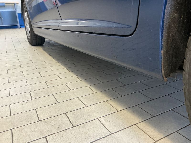 Peugeot 207 1.4 VTi Premium 2008 – снимка на щета