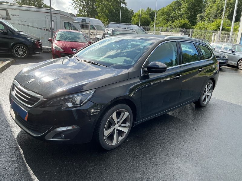 Peugeot 308 1.2 e-THP Allure 2015 – снимка 1