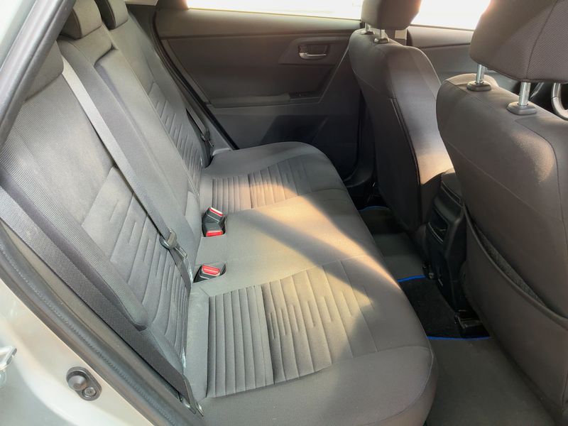 Toyota Auris Touring Sports 1.8 Hybrid Edition-S 2016 – снимка 19