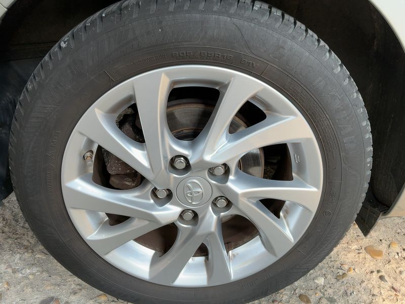 Toyota Auris Touring Sports 1.8 Hybrid Edition-S 2016 – снимка 9