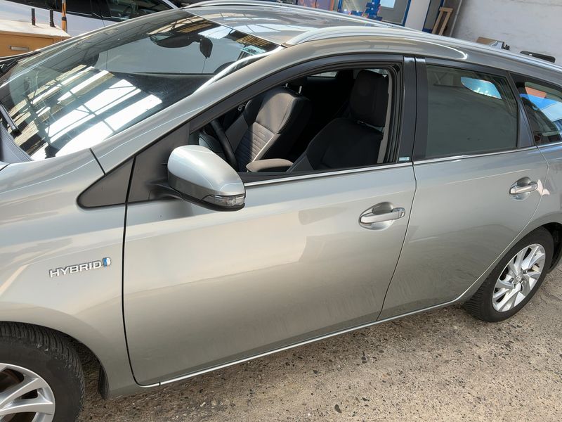 Toyota Auris Touring Sports 1.8 Hybrid Edition-S 2016 – снимка 4