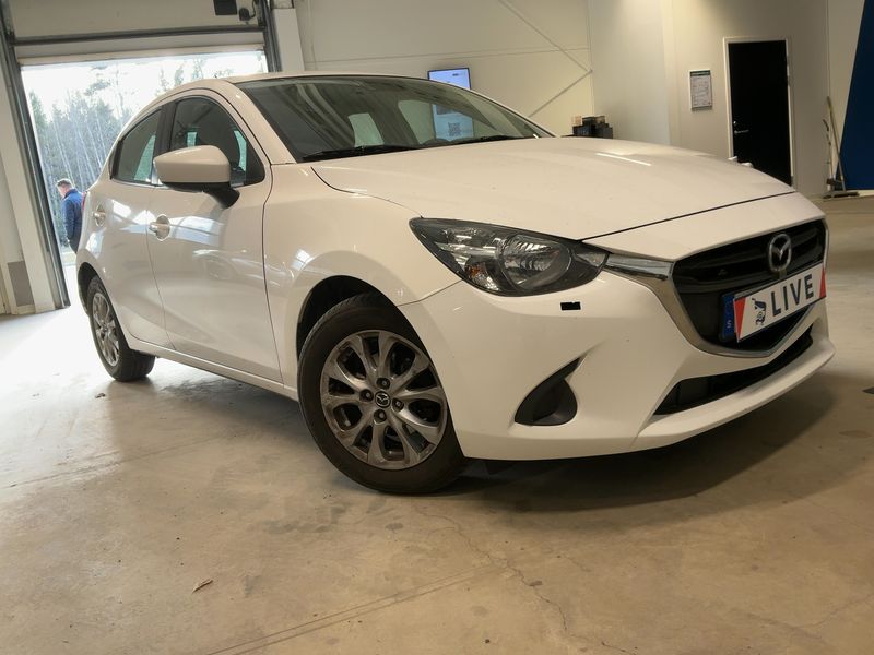 Mazda 2 1.5 Skyactiv-G Mild-Hybrid Center-Line 2015 – снимка 12