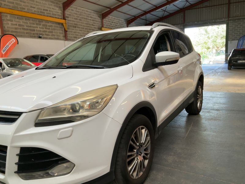 Ford Kuga 2.0 TDCi Titanium 2014 – снимка 2
