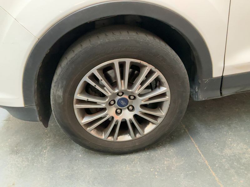 Ford Kuga 2.0 TDCi Titanium 2014 – снимка 3