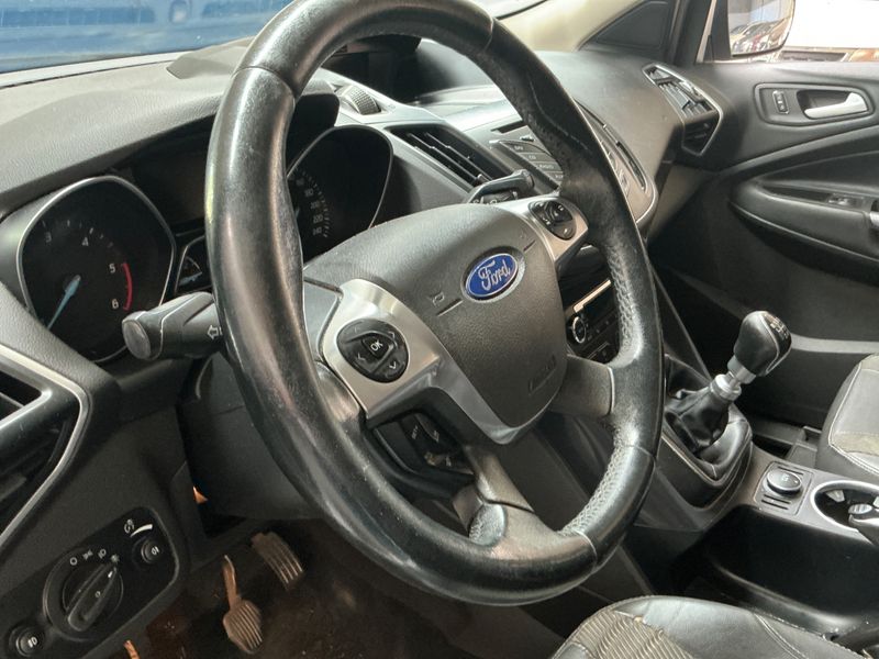 Ford Kuga 2.0 TDCi Titanium 2014 – снимка 29
