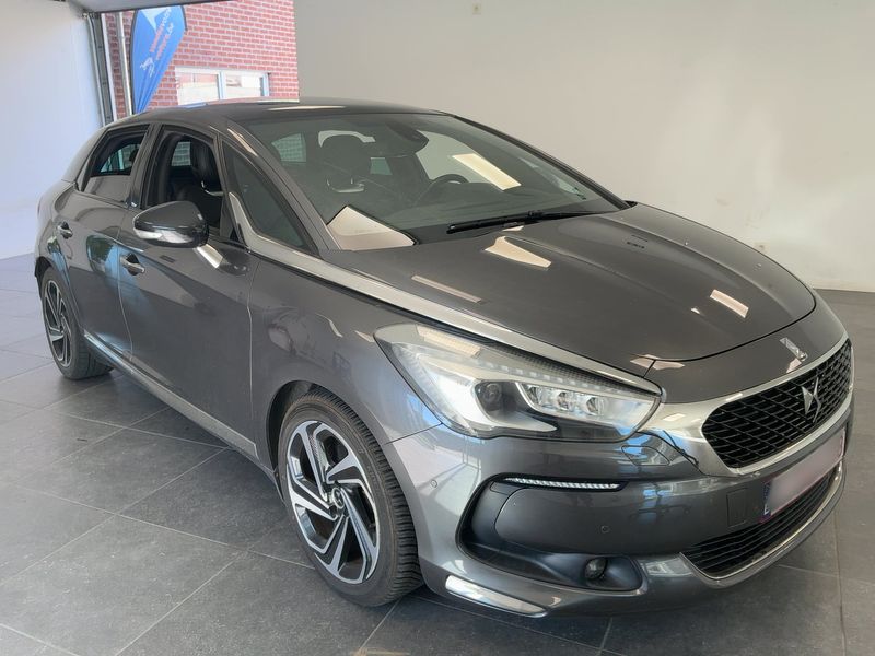 Citroen DS5 2.0 HDi Hybrid4 SportChic 2017 – снимка 12