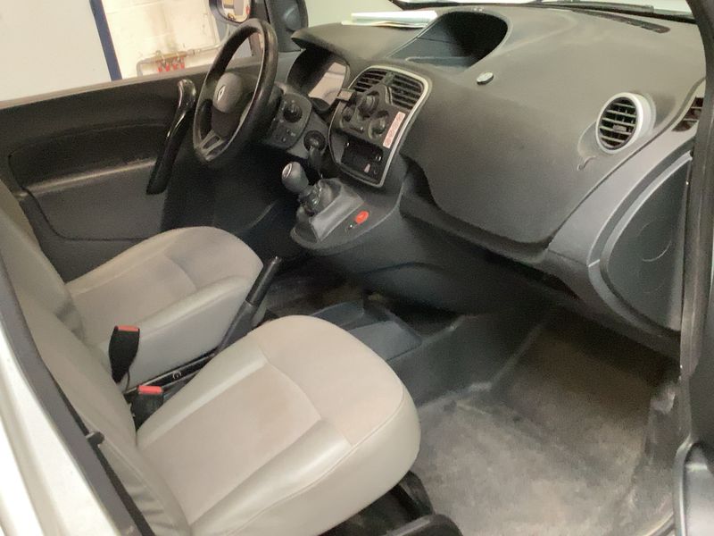 Renault Kangoo 1.5 BLUE dCi Rapid Maxi Extra 2020 – снимка 16