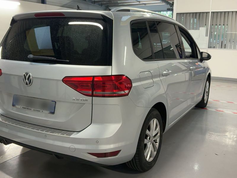 Volkswagen Touran 2.0 TDI Comfortline BlueMotion Tech 2015 – снимка 8