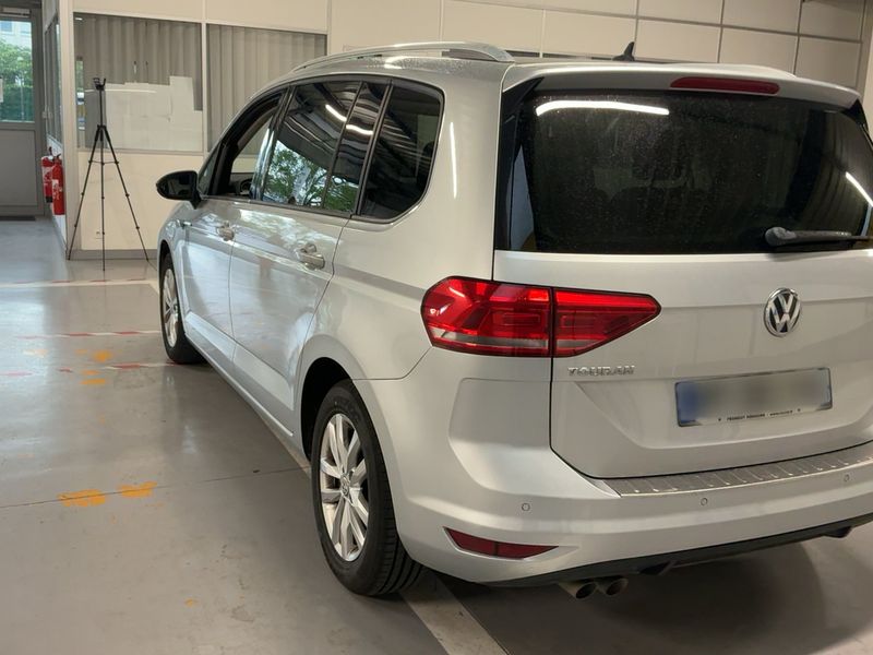Volkswagen Touran 2.0 TDI Comfortline BlueMotion Tech 2015 – снимка 6