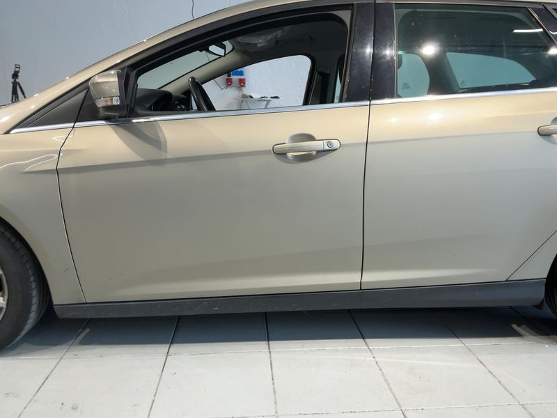 Ford Focus 1.5 TDCi Titanium 2016 – снимка 4