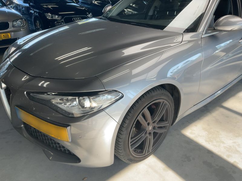 Alfa Romeo Giulia 2.2 JTDM Super 2017 – снимка 2
