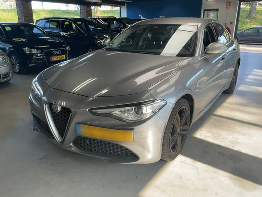 Alfa Romeo Giulia 2.2 JTDM Super 2017 – снимка 1