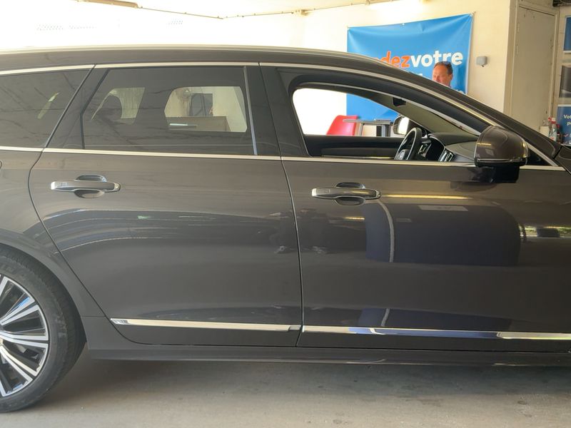 Volvo V90 2.0 T8 Plug-in Hybrid Inscription AWD 2021 – снимка 10