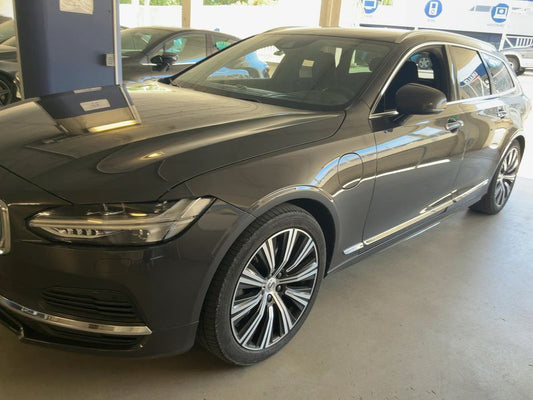 Volvo V90 2.0 T8 Plug-in Hybrid Inscription AWD 2021 – снимка 2