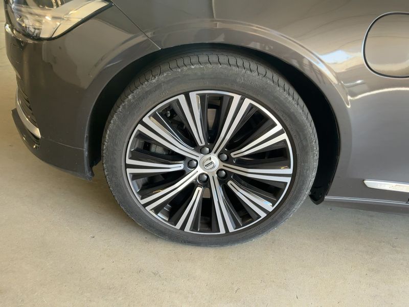 Volvo V90 2.0 T8 Plug-in Hybrid Inscription AWD 2021 – снимка 3