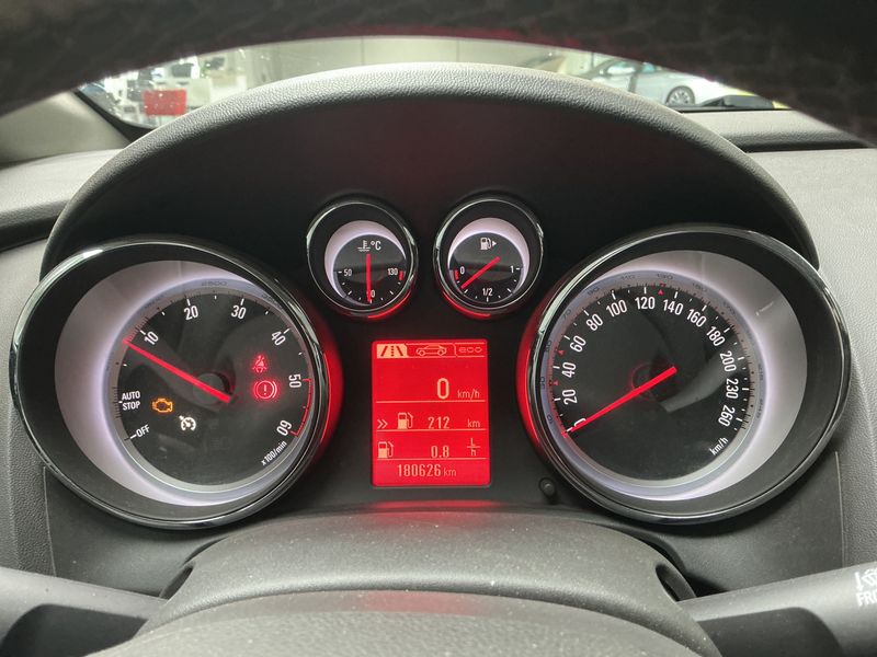 Opel Astra 1.6 CDTI DPF Selection 2014 – снимка 4