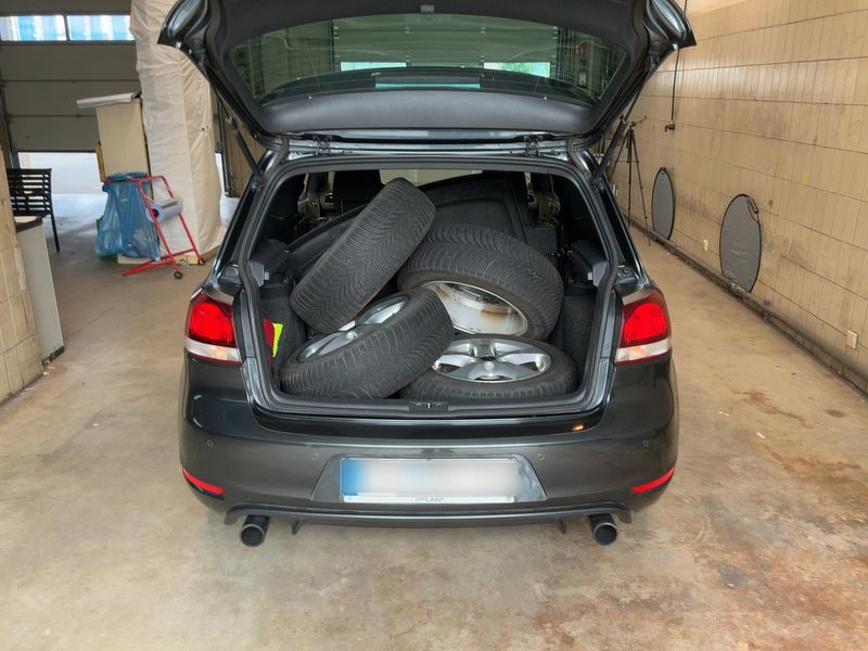 Volkswagen Golf VI 2.0 TSI GTI 2009 – снимка 16