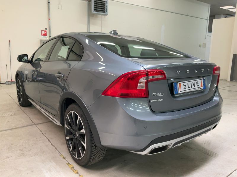 Volvo S60 Cross Country 2.4 D4 Summum AWD 2016 – снимка 6