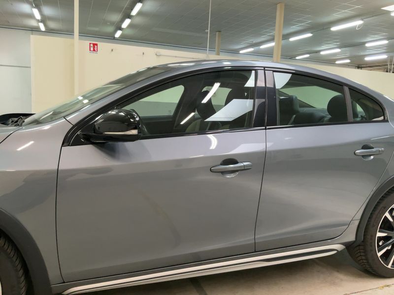 Volvo S60 Cross Country 2.4 D4 Summum AWD 2016 – снимка 4