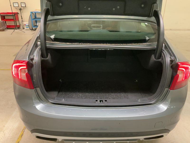 Volvo S60 Cross Country 2.4 D4 Summum AWD 2016 – снимка 15