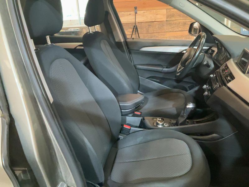 BMW X1 sDrive 18d Lounge 2017 – снимка 16