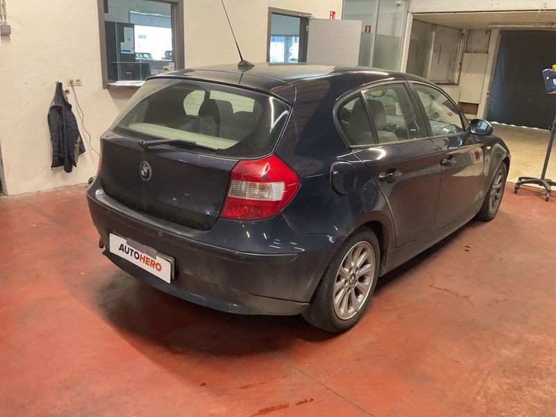 BMW 1er 118d Confort 2006 – снимка 2