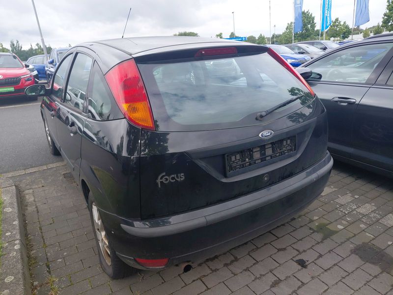 Ford Focus 1.6 Trend 2004 – снимка 3