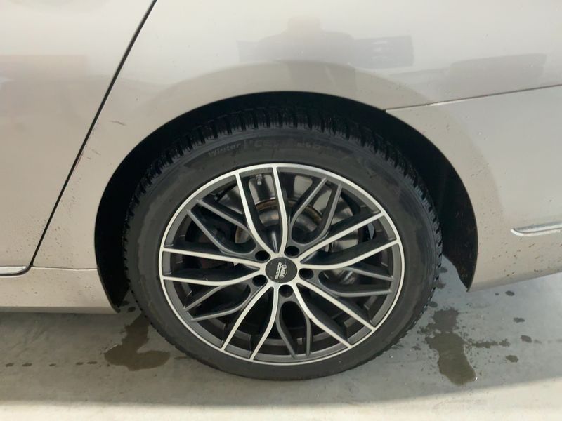 BMW 7er 750i xDrive 2017 – снимка 5
