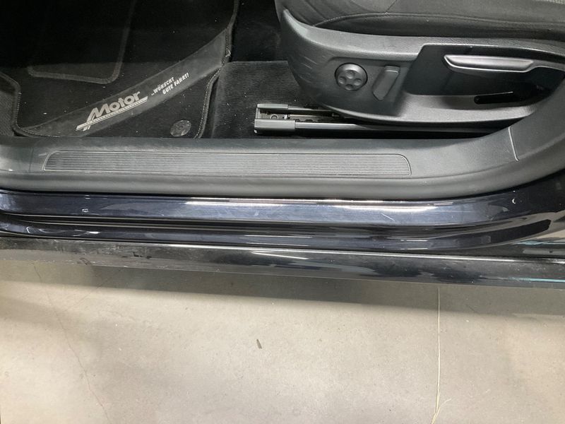 Volkswagen Passat 2.0 TDI Comfortline BlueMotion Tech 2012 – снимка 26